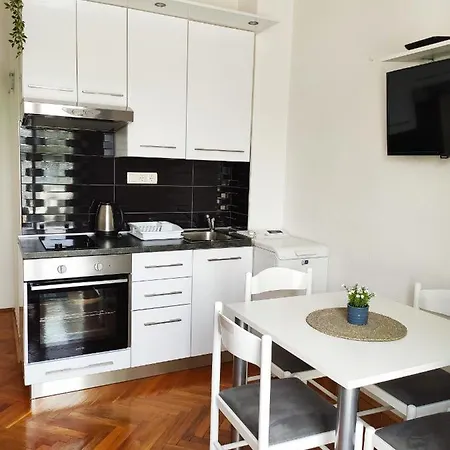 Marina Ii Apartman Rogoznica