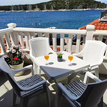 Marina Ii アパート *